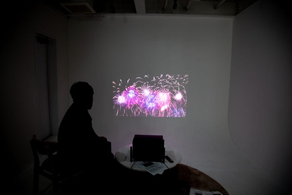 光から影への繊細な移ろいまで自然な階調で描き、美しく滑らかな明暗を表現。