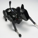 AIによって多彩なリアクションを生成することで、冷たい機械ではなく、思わず愛着がわく相棒のような存在へと近づいていくのです