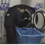 ユニクロの古着はすべて必ず洗ってから販売され、誰でも安心して着られるのが魅力のひとつ
