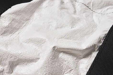 タイベック素材を採用