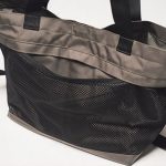 大型のメッシュポケット