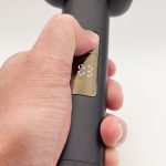 ロックオン・オフ操作はボタンの長押しで有効になり、出張・旅行などで携行するときには誤操作を防ぐ安心安全な機能だと思います