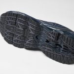 耐久性に優れたアウトソール素材を採用