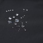 雨の日でも快適な防水透湿素材を採用