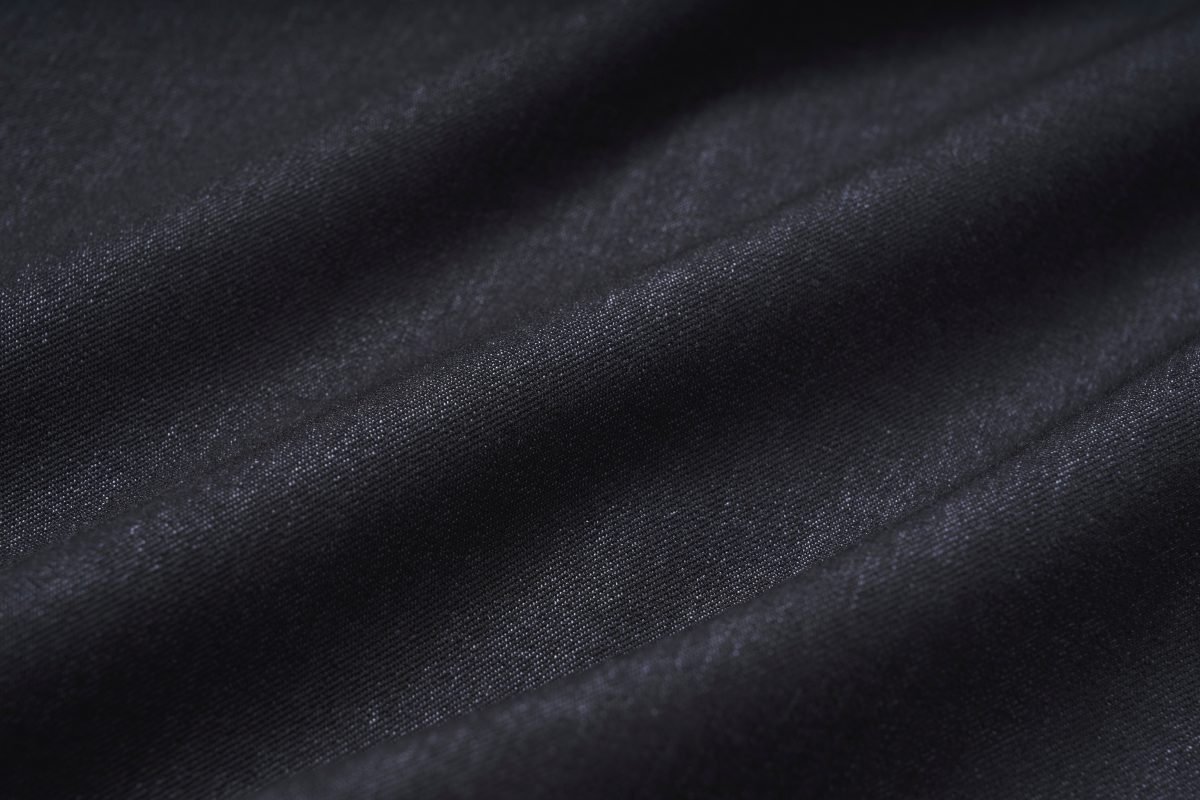 軽やかなビジュアルでソフトな肌触りの生地