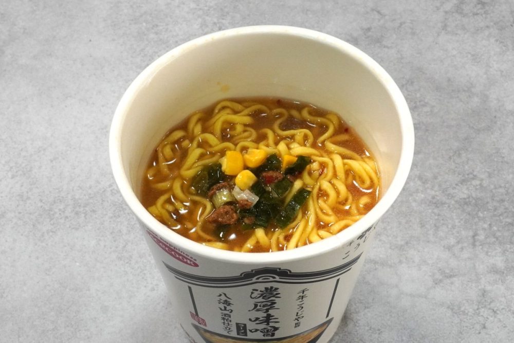 エースコック 千年こうじや監修 八海山酒粕仕立て 濃厚味噌ラーメン