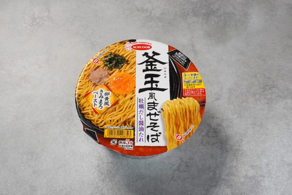 エースコック
釜玉風まぜそば　牡蠣だし醤油たれ
