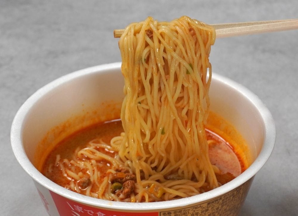 ミスタードーナツ
家で食べるミスドの担々麺
