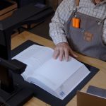 1ページを1秒でスキャン完了し、本のページをめくるとセンサーが検知して、次のページを自動でスキャン