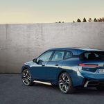 「OK, BMW」と話し掛けることで、車両の操作、目的地の設定等が可能