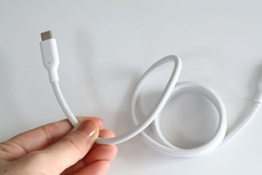 ケーブル自体もしっかりしていて丈夫