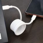 充電中もコンパクトで見栄えが良い