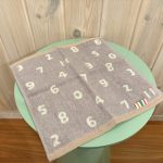 ジャガードハンドタオル