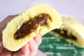 ローソンとあの「オーベルジーヌ」がコラボした激うまカレー商品、福岡1位「ふくちゃんラーメン」カップ麺の成功秘話ほか【コンビニグルメの人気記事ランキングベスト3】(2025年10月版)