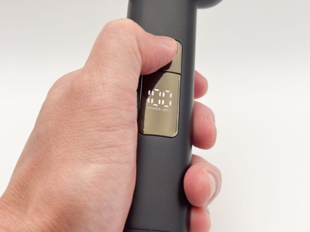 2時間のフル充電で120分間の連続使用が可能