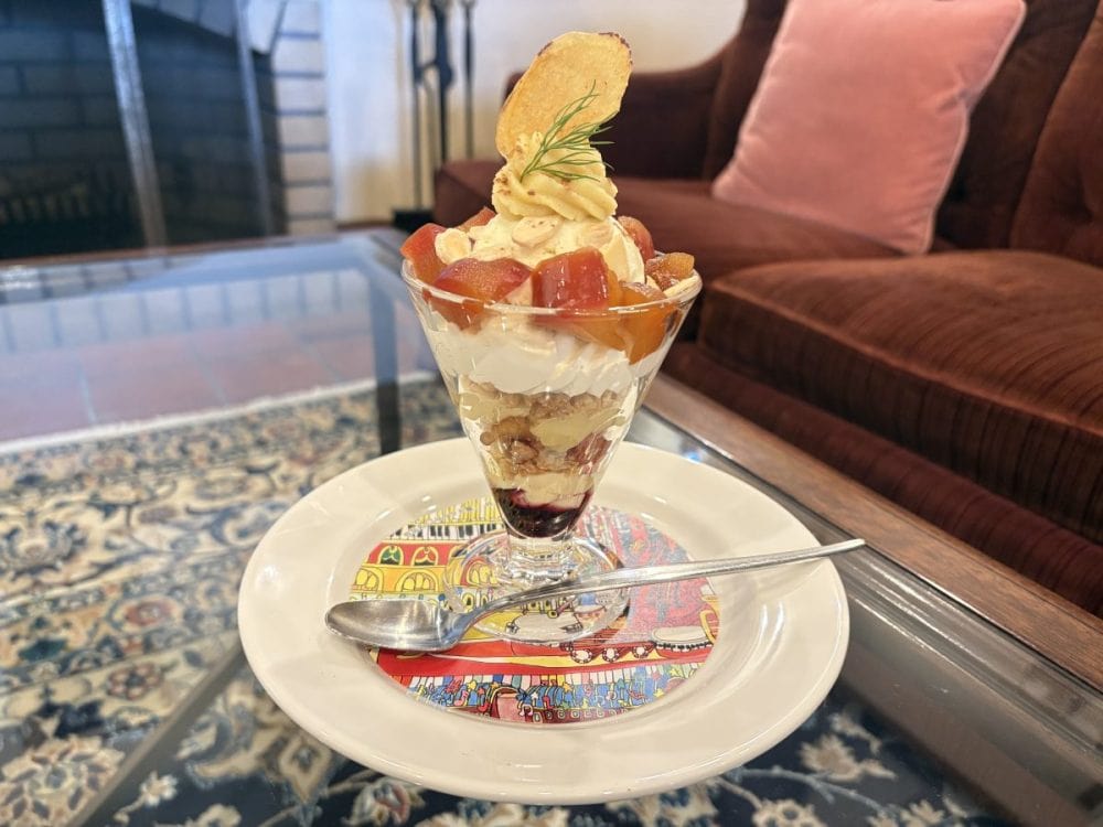 ロイヤルホスト　紅玉りんご&スイートポテトのパフェ