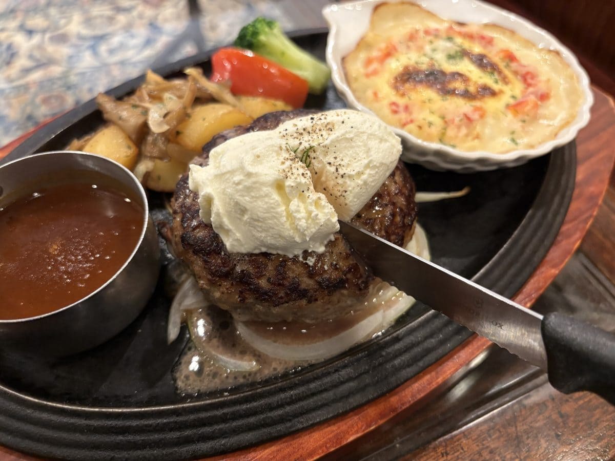 溢れる肉汁がたまらない&hellip;&hellip;！