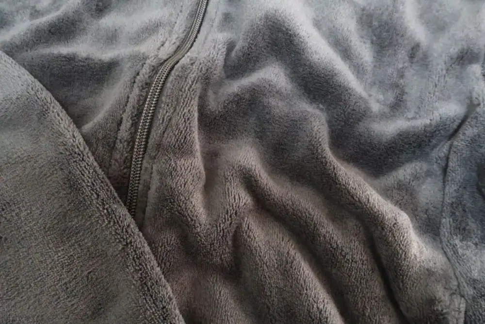 第1位　【感動級に暖かいのに神コスパ】ユニクロ・ワークマン超え!?トライアルの新アパレルPB「RIALT」の実力を検証！税込1,097円の高品質フリースが価格破壊すぎてビビった