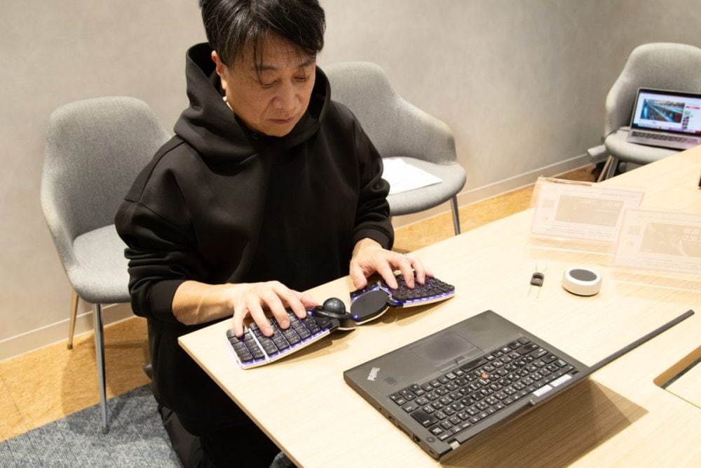 キーボードから手を離すことなくカーソル操作できる、いいとこどりの優れモノ