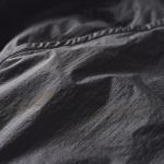 内外とも機能性に優れた生地を採用