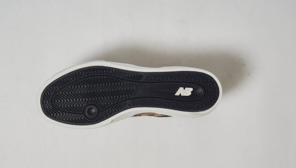ニューバランス　ヌメリック272