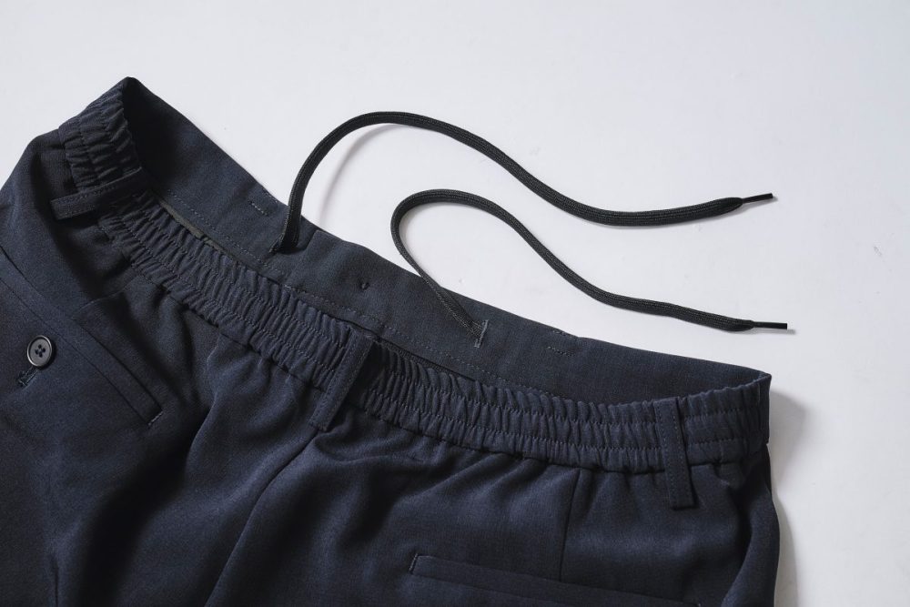 ベルトなしでもフィット！