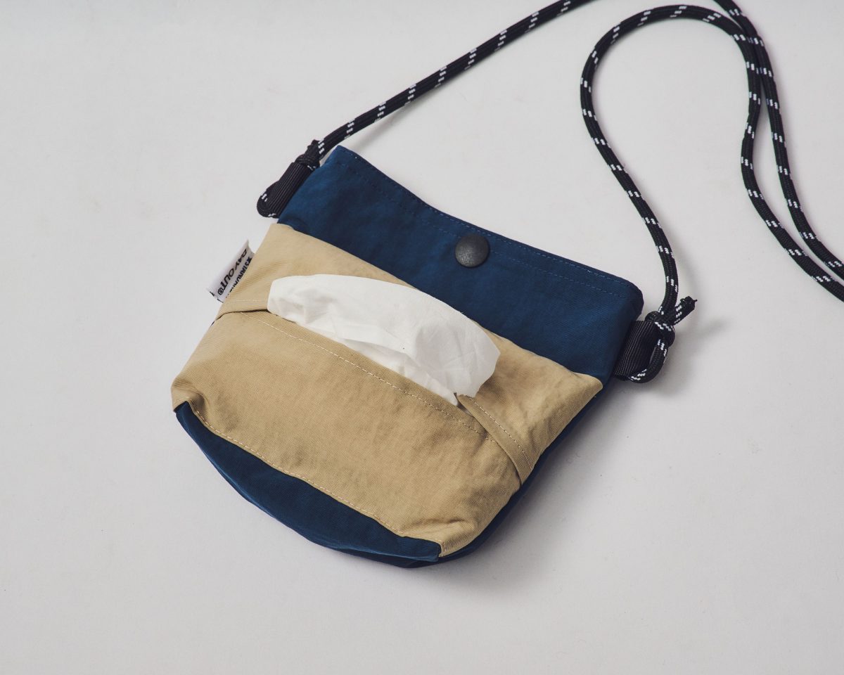 1万円以下の手ぶらショルダー】驚異の2,970円！“ティッシュ専用 