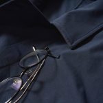 メガネを掛けるループが付いているのは個人的にお気に入り