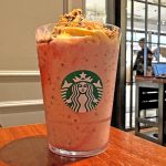 スターバックスコーヒーの「ストロベリー シュークリーム フラペチーノ」