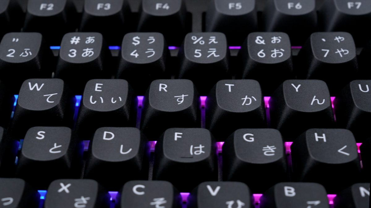 思考のテンポを崩したくない仕事や開発作業、超高速で正確な入力を求められるゲーマーにとっては、やはり有線専用モデルが最適解