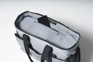 ワークマン「ポケットの工夫が凄い」2990円衝撃トート、リュック派も乗り換える“アークテリクス”完璧ショルダー…ほか【バッグの人気記事ランキングベスト3】（2026年2月版）