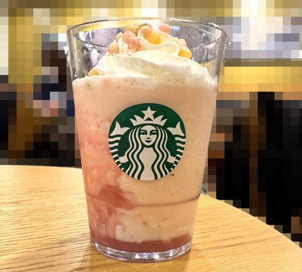 スターバックスコーヒー「ひなまつり フラペチーノ ショートサイズ
」￥650（Short）