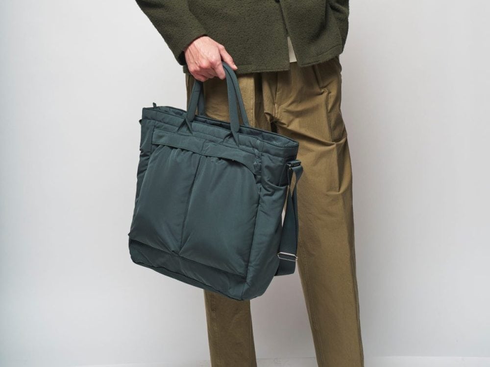 第1位 【ワークマン2,990円トートが衝撃】vsユニクロ・無印「ポケットの工夫が凄い」専門店が泣くレベルの最強バッグ決定戦