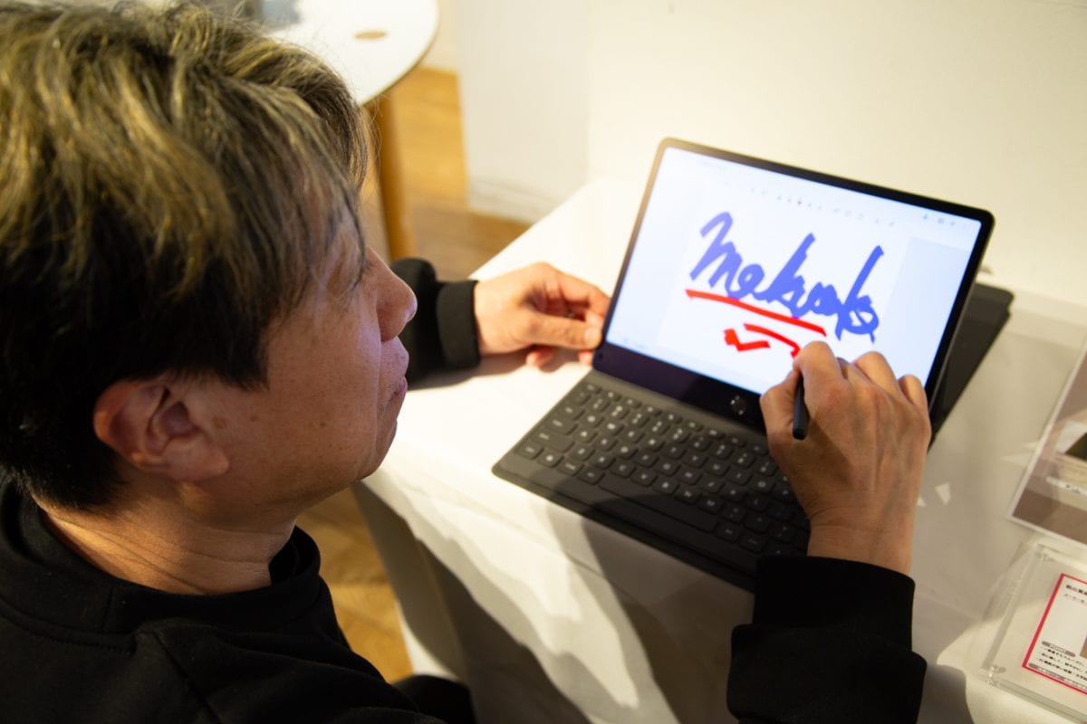 スマホの登場により、多くの人が紙に書くという行為から遠ざかった生活を送っているのではないでしょうか