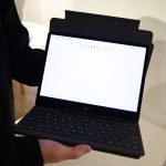 余白のある紙を探して、インクが枯れていない筆記用具を探して……なんて考えると、手元にはいつでもスマホがあるので俊敏性だけでも、デジタル優位