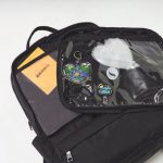 表に出す面を選べるカスタマイズディスプレイポケットを採用