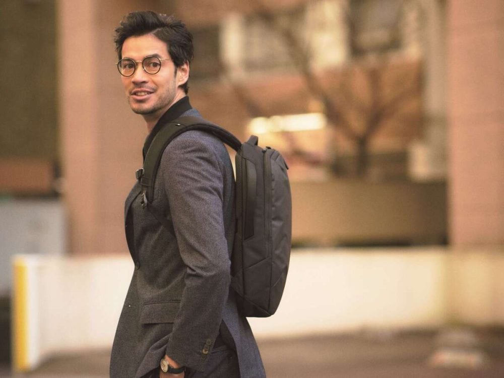 厚みはわずか8㎝！