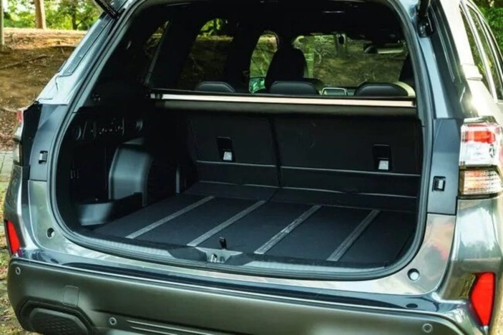 第1位　【なぜ燃費を追わない？】18.4km/Lでも「SUV大賞」に輝いた新型「フォレスター」。唯一無二の“走りの快楽”とは『いま買いカー大賞2026』