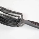 第1位　【ドンキが本気出した】990円コーム「mion」があのラブクロムにそっくり!? 5000円の本家とガチ比較したら衝撃の結果に…