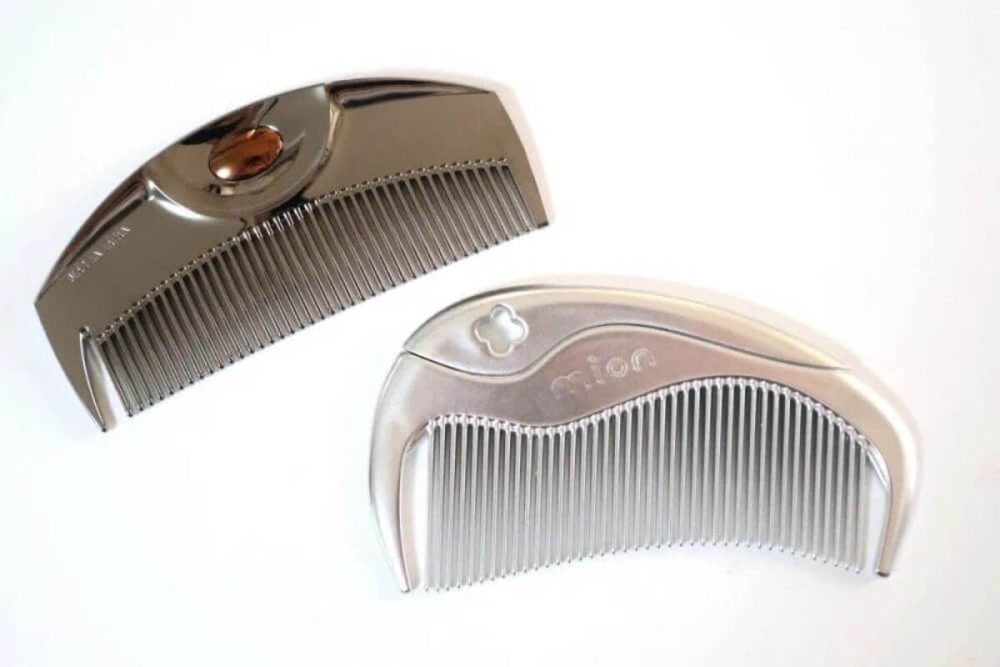 第1位　【ドンキが本気出した】990円コーム「mion」があのラブクロムにそっくり!? 5000円の本家とガチ比較したら衝撃の結果に…