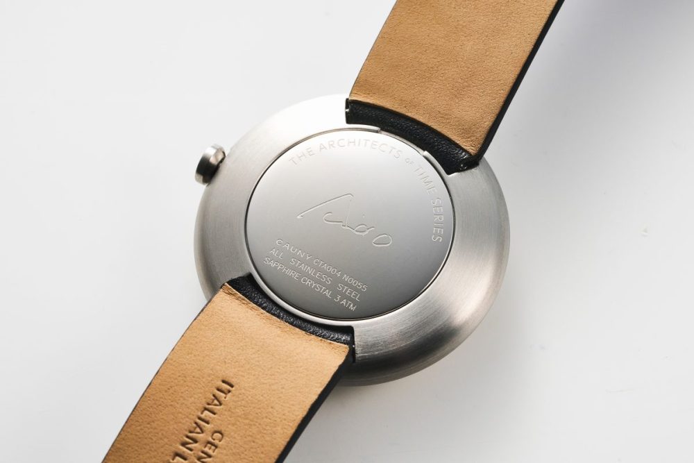 安藤氏のサインを刻印