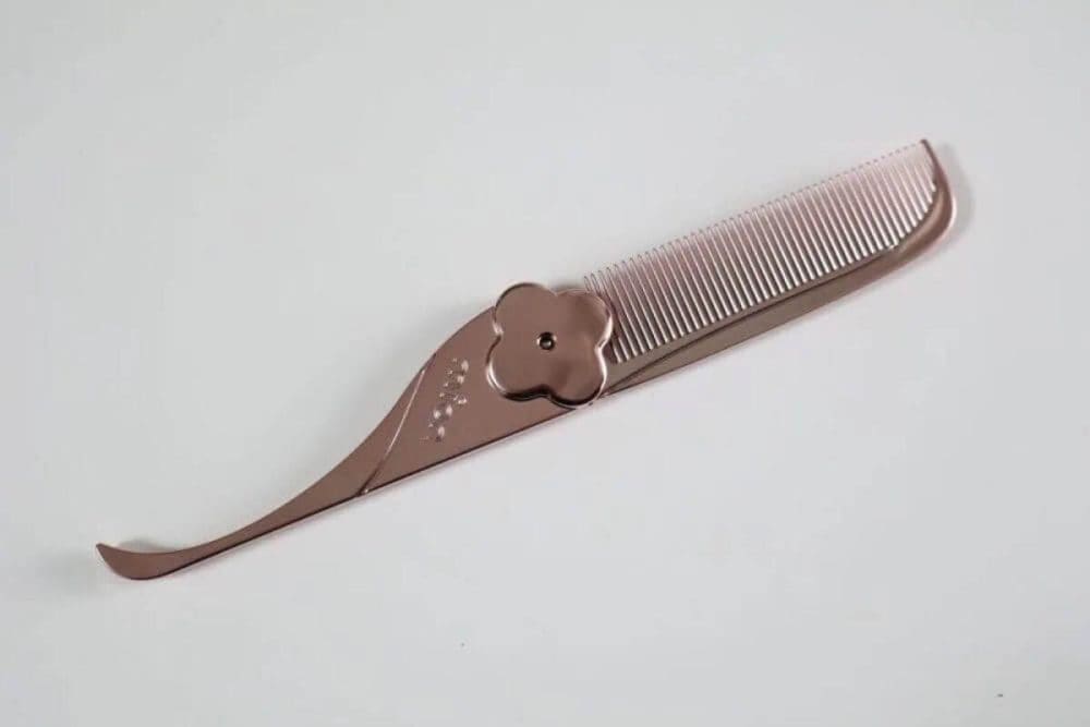 第1位　【ドンキが本気出した】990円コーム「mion」があのラブクロムにそっくり!? 5000円の本家とガチ比較したら衝撃の結果に…