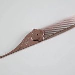 第1位　【ドンキが本気出した】990円コーム「mion」があのラブクロムにそっくり!? 5000円の本家とガチ比較したら衝撃の結果に…