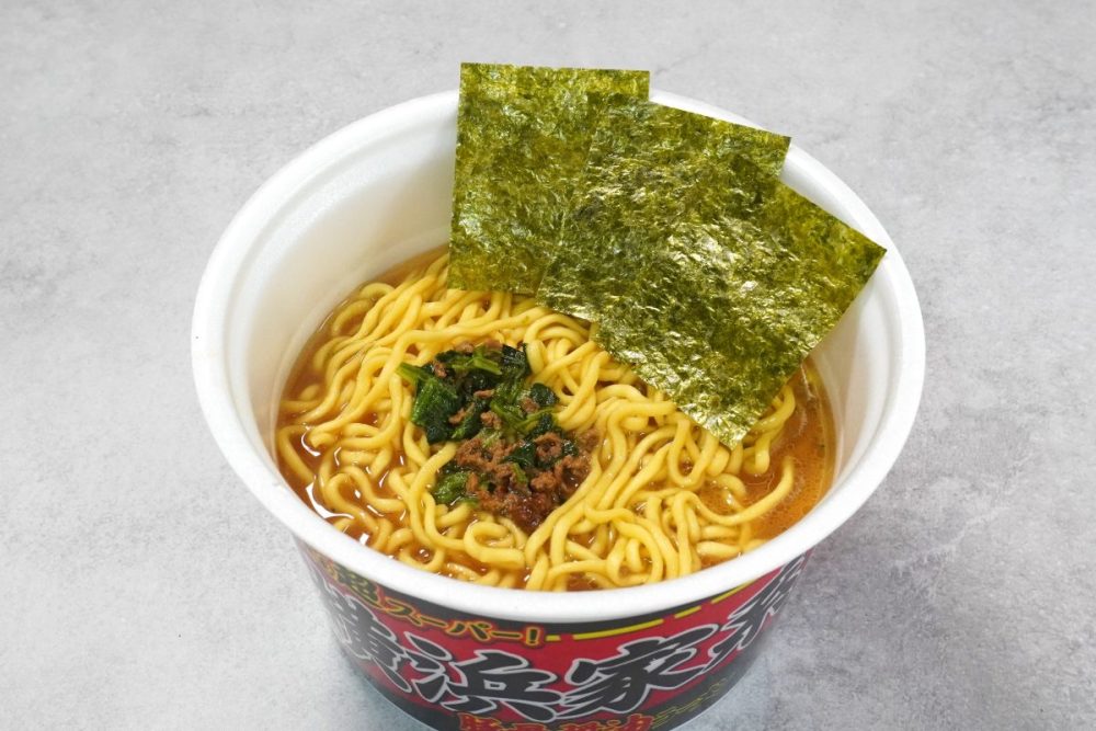 エースコック「スーパーカップ超大盛り 横浜家系豚骨醤油ラーメン」