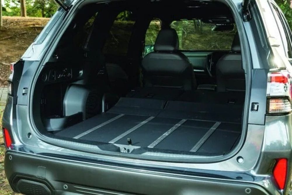 第1位　【なぜ燃費を追わない？】18.4km/Lでも「SUV大賞」に輝いた新型「フォレスター」。唯一無二の“走りの快楽”とは『いま買いカー大賞2026』