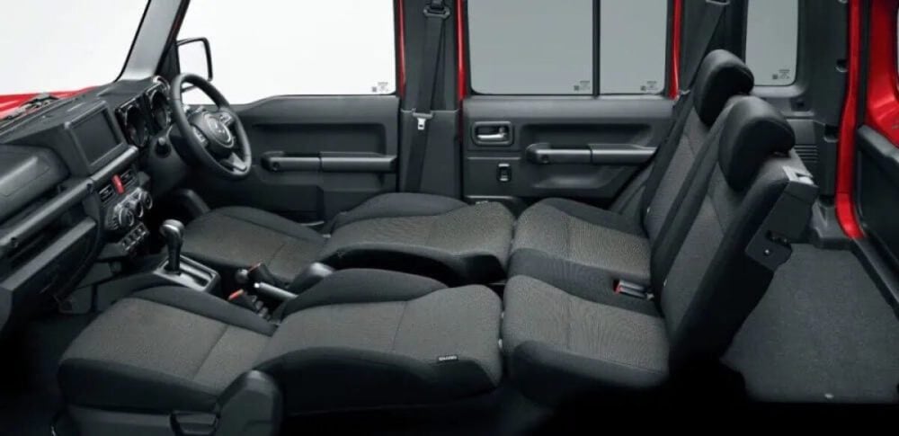 第2位　【4日で5万台受注】スズキの5ドア「ジムニー ノマド」は完全に“プチGクラス”だった！『いま買いカー大賞2026・デザイン大賞』