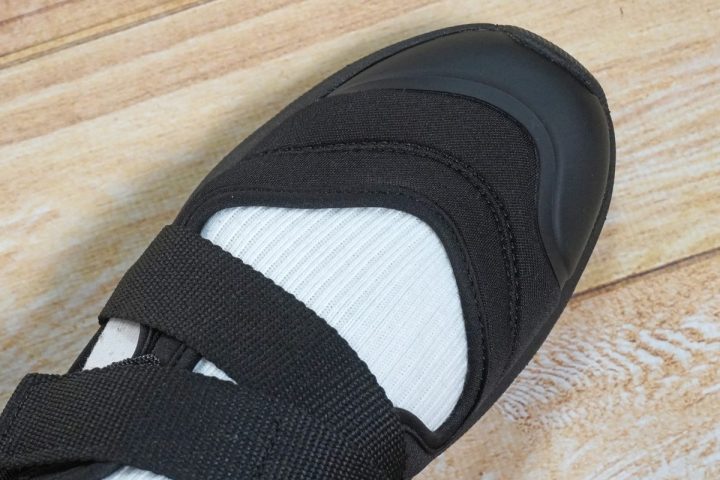 【無印良品】ムレない&痛くない「4990円スニサン」が“甲高幅広さん”の救世主だった…スニーカーとサンダルのいいとこ取り傑作を無印マニアが徹底レビュー