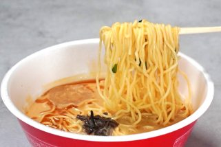 【ガチうまい新作カップ麺】背徳感MAX！一口で理性崩壊!?“ガッツリ濃厚”ベスト3杯「1位は特製マー油がたまらない熊本豚骨」