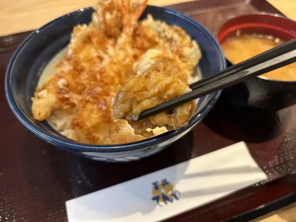 第3位　【1000円台で国産食材てんこ盛り】てんやの春限定「北海道天丼」が豪華すぎ！コスパ最強の2杯をグルメライターが実食レポ