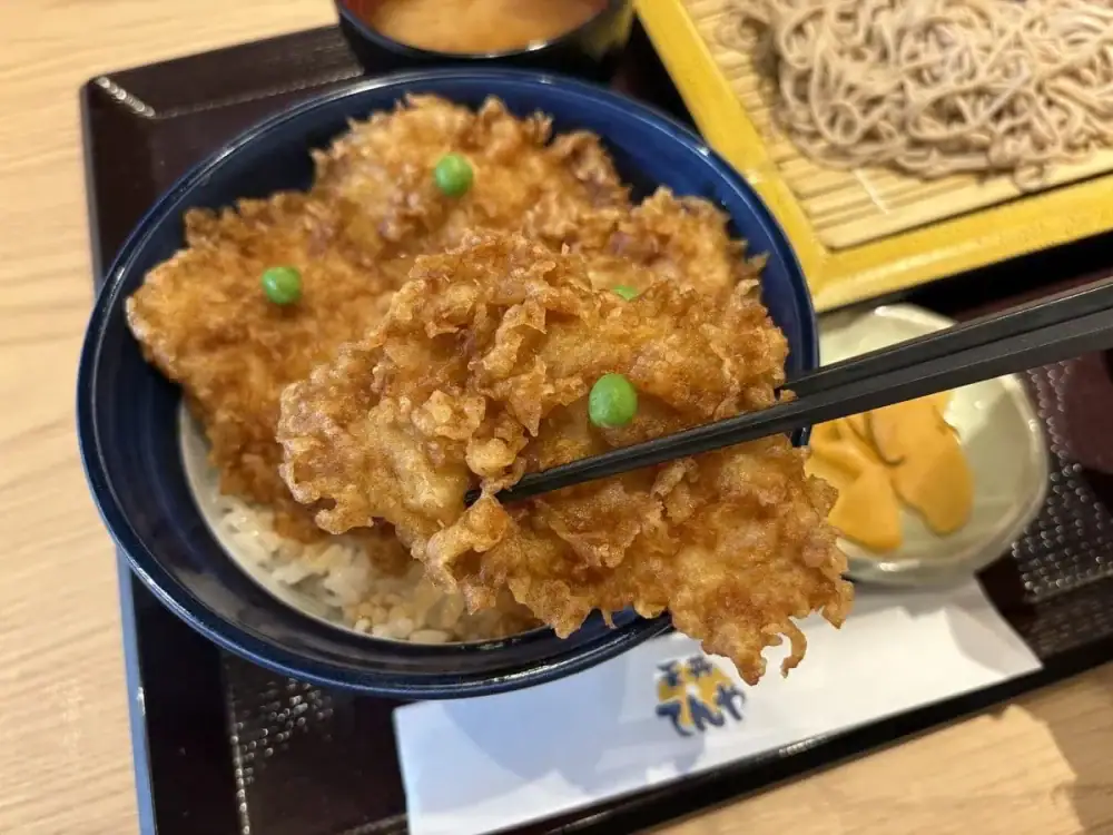 第3位　【1000円台で国産食材てんこ盛り】てんやの春限定「北海道天丼」が豪華すぎ！コスパ最強の2杯をグルメライターが実食レポ